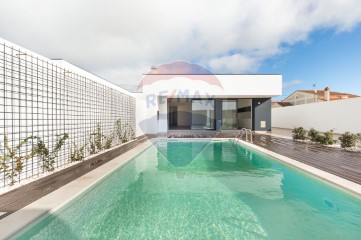 House 3 Bedrooms in Vila Chã de Ourique