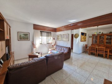 Apartment 3 Bedrooms in São Domingos de Benfica