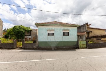 House 3 Bedrooms in Sandim, Olival, Lever e Crestuma