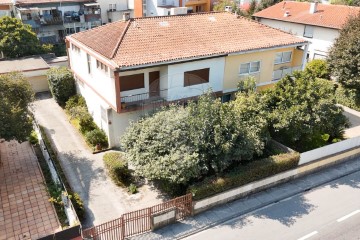 Maison 4 Chambres à Ramalde