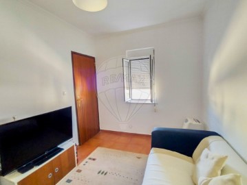 Apartment 2 Bedrooms in Algés, Linda-a-Velha e Cruz Quebrada-Dafundo