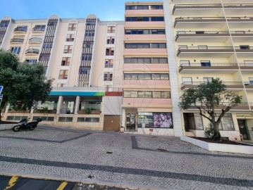 Apartamento 2 Quartos em União Freguesias Santa Maria, São Pedro e Matacães