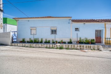 Moradia 2 Quartos em Achete, Azoia de Baixo e Póvoa de Santarém