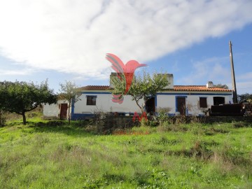 Country homes 2 Bedrooms in Alcórrego e Maranhão