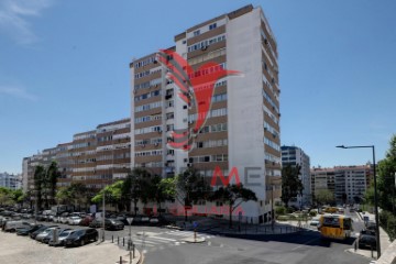 Apartamento 3 Quartos em Benfica