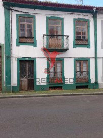 House 7 Bedrooms in Angra (São Pedro)