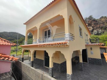 House 3 Bedrooms in Caniçal