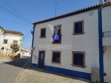 House 3 Bedrooms in Tolosa
