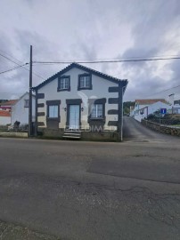 House 4 Bedrooms in Agualva