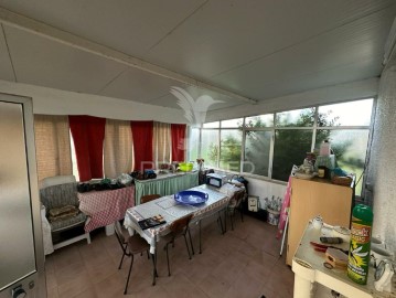 House 6 Bedrooms in Romeira e Várzea