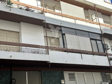 Apartment 2 Bedrooms in Faro (Sé e São Pedro)