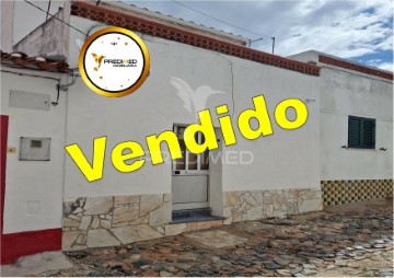 Moradia 4 Quartos em Torrão