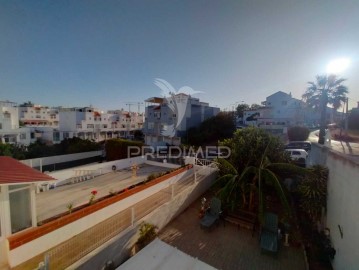 Apartamento 4 Quartos em Estômbar e Parchal