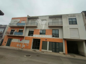 Apartment 2 Bedrooms in Baixa da Banheira e Vale da Amoreira