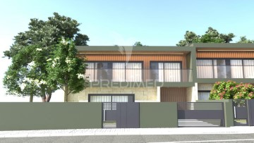 House 4 Bedrooms in Arões (Santa Cristina)