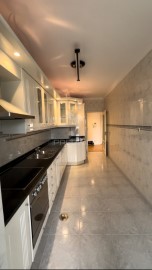 Apartment 6 Bedrooms in Gulpilhares e Valadares