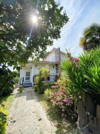 Maison 4 Chambres à Lousado