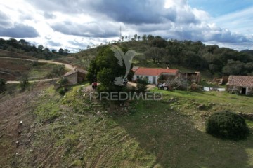 House 5 Bedrooms in Santana da Serra