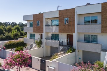 House 3 Bedrooms in Soutelo