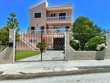 House 6 Bedrooms in Fernão Ferro