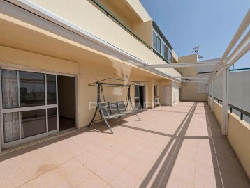 Apartment 4 Bedrooms in Vila Real de Santo António