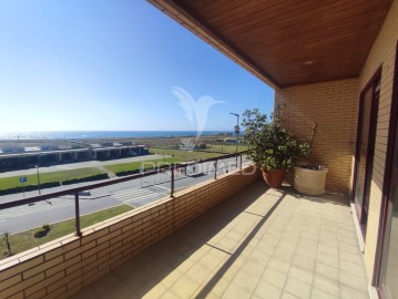 Apartment 3 Bedrooms in Perafita, Lavra e Santa Cruz do Bispo