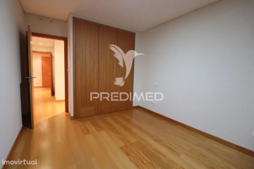 Apartment 2 Bedrooms in Nogueira, Fraião e Lamaçães