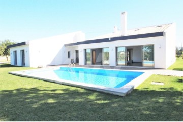 House 7 Bedrooms in Alcantarilha e Pêra