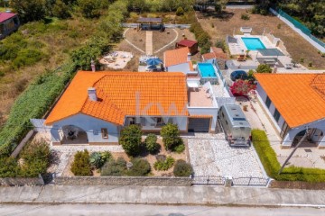 House 3 Bedrooms in Aljezur