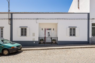 House 3 Bedrooms in São Bartolomeu de Messines