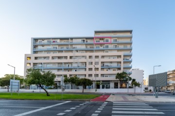 Apartment 2 Bedrooms in Faro (Sé e São Pedro)