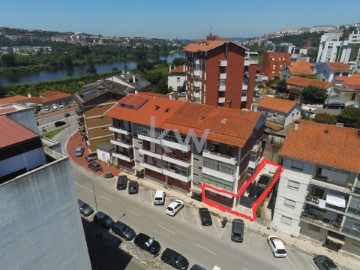 Apartamento 3 Quartos em Santo António dos Olivais