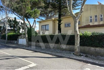 House 8 Bedrooms in Cascais e Estoril