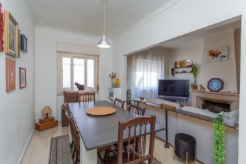 Apartamento 3 Quartos em Romeira e Várzea