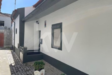 House 2 Bedrooms in Ílhavo (São Salvador)