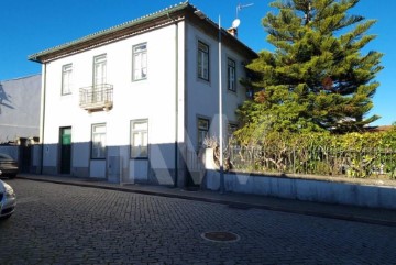 Moradia 10 Quartos em Oliveira de Frades, Souto de Lafões e Sejães