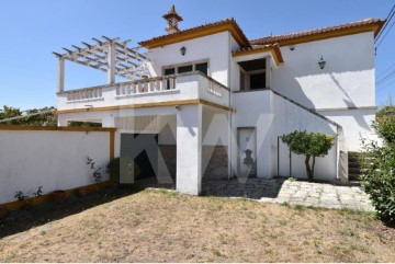 Casa o chalet 4 Habitaciones en Arrifana