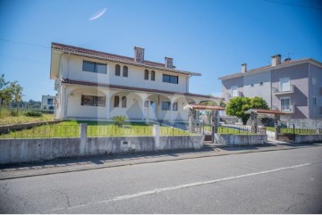 House 5 Bedrooms in Oiã