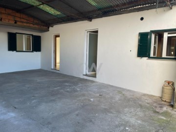 House 2 Bedrooms in Fermentelos