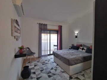 House 1 Bedroom in Quarteira