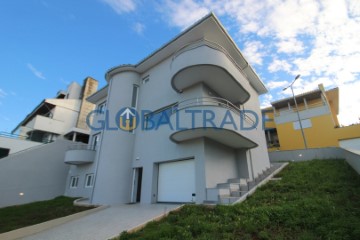 Maison 4 Chambres à Oliveira do Douro