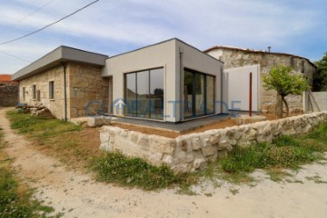 House 3 Bedrooms in Gondomar (São Cosme), Valbom e Jovim