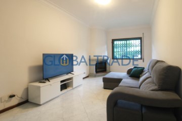 Apartment 2 Bedrooms in Fânzeres e São Pedro da Cova