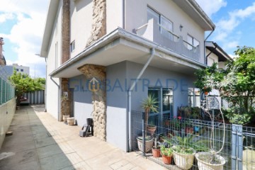 Casa o chalet 4 Habitaciones en Gondomar (São Cosme), Valbom e Jovim