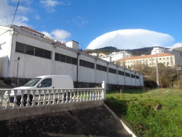 Bâtiment industriel / entrepôt à Covilhã e Canhoso
