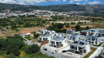 Maison 4 Chambres à Covilhã e Canhoso