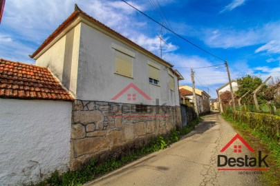 House 2 Bedrooms in Carvalhais e Candal