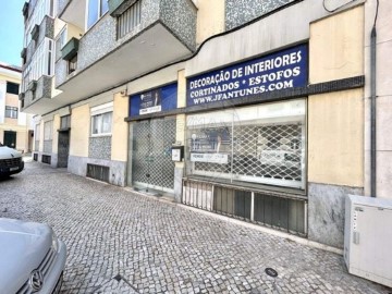 Local en São Domingos de Benfica