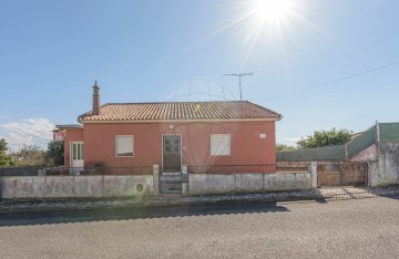 Maison 5 Chambres à São Domingos de Rana