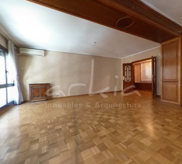 Piso en Venta en Valencia Ensanche Pla del Remei
